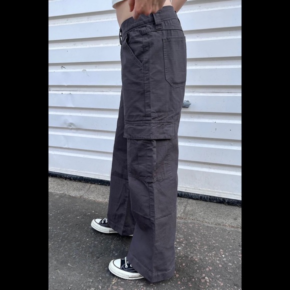 Brandy melville gray tatum cargo pants - Picture 3 of 5